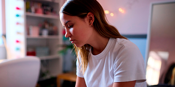 Adolescente estressada 